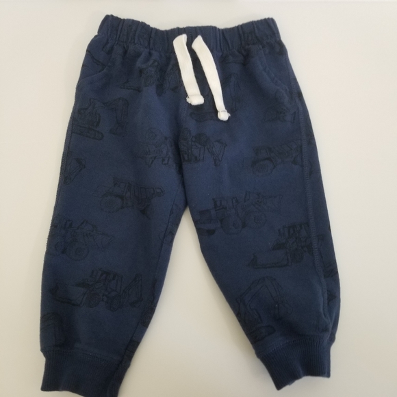 Assorted Toddler Boy Cool Weather Separates - Picture 6 of 8